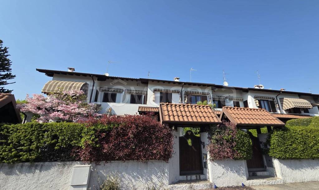 casa indipendente in vendita a Cermenate in zona Cascina Lavezzari