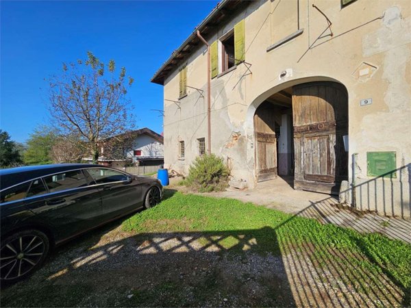 casale in vendita a Cermenate
