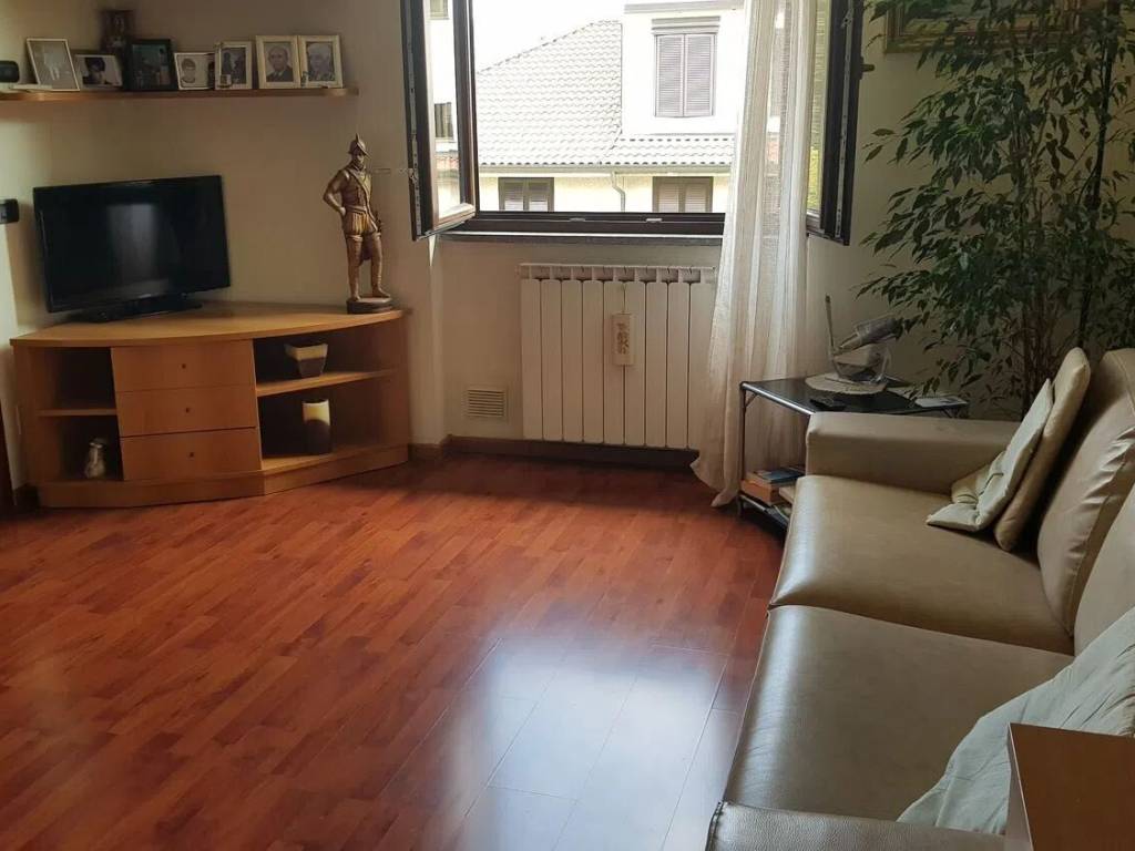 appartamento in vendita a Cermenate in zona Cascina Lavezzari