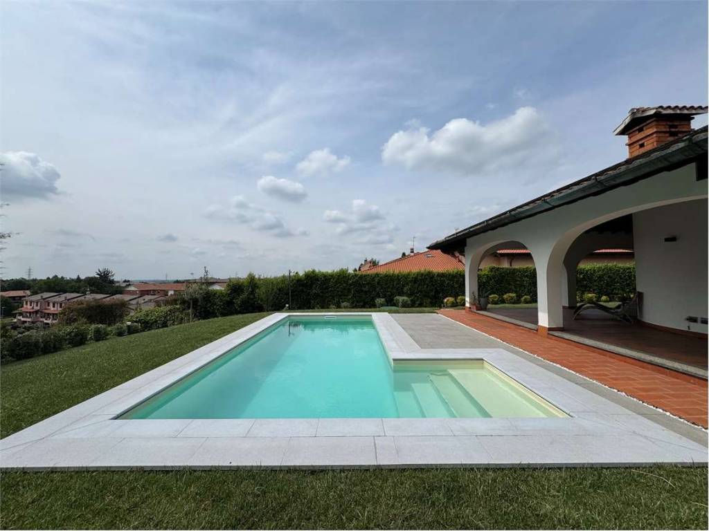 casa indipendente in vendita a Cermenate in zona Asnago