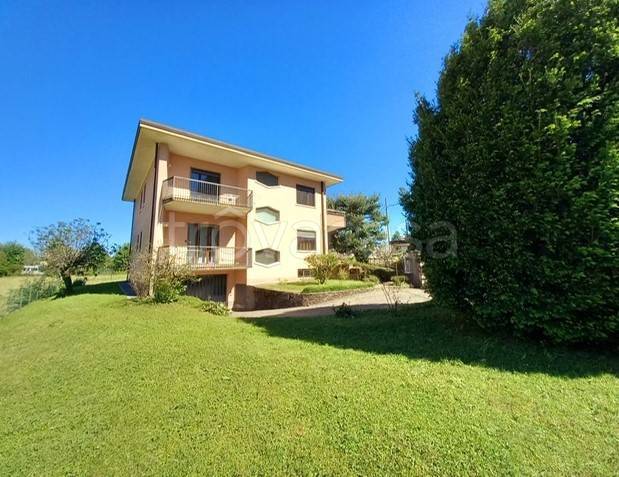 casa indipendente in vendita a Cermenate