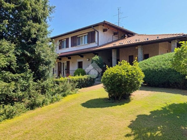 casa indipendente in vendita a Cermenate in zona Montesordo
