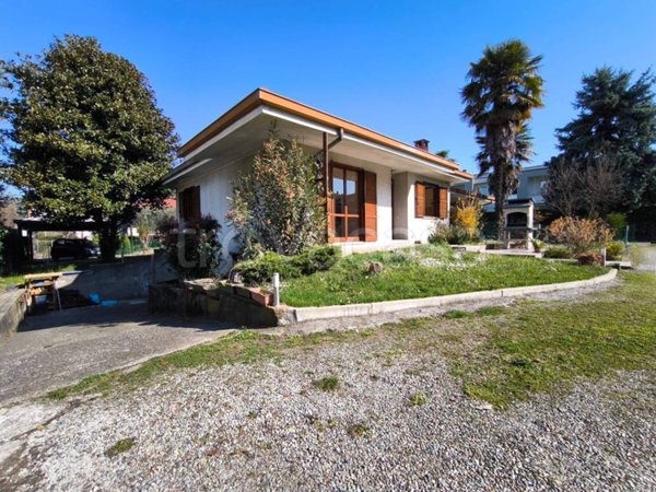 casa indipendente in vendita a Cermenate in zona Asnago