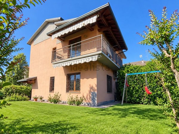 appartamento in vendita a Cermenate in zona Montesordo