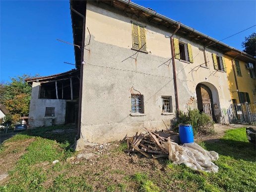 casale in vendita a Cermenate in zona Montesordo