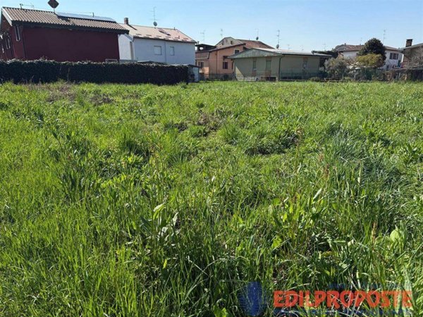 terreno edificabile in vendita a Cermenate in zona Asnago