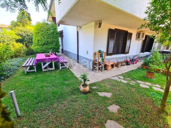 casa indipendente in vendita a Cermenate in zona Montesordo