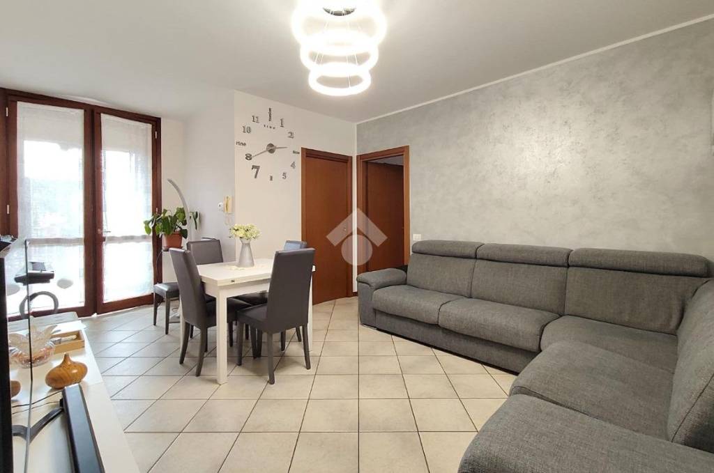 appartamento in vendita a Cermenate in zona Montesordo