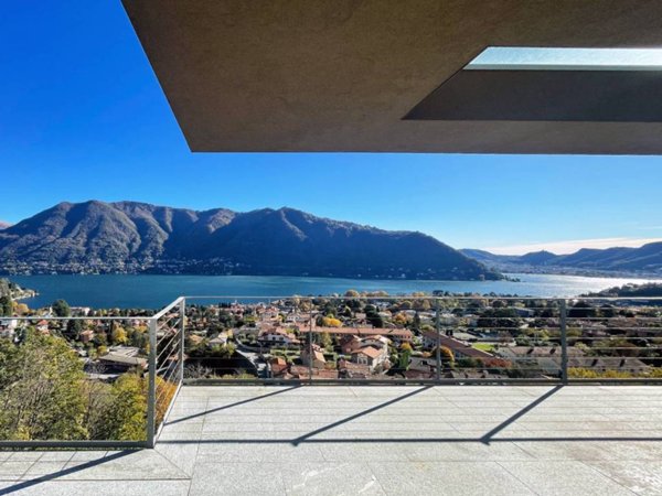 casa indipendente in vendita a Cernobbio