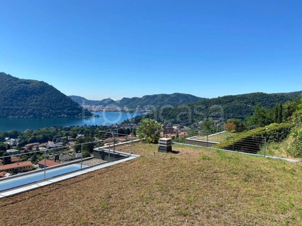 casa indipendente in vendita a Cernobbio