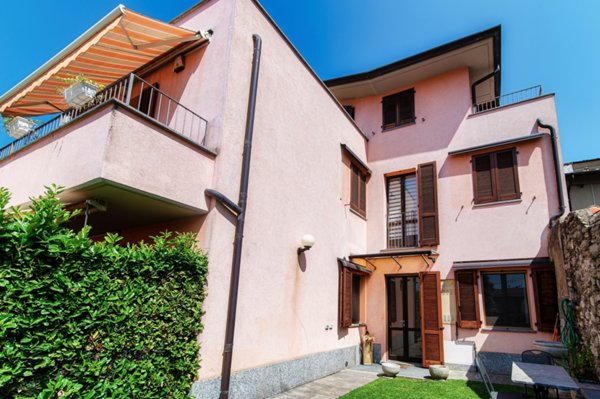 appartamento in vendita a Cernobbio in zona Rovenna