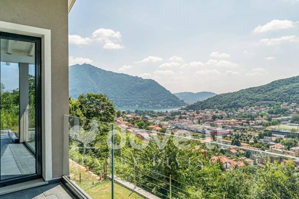 casa indipendente in vendita a Cernobbio
