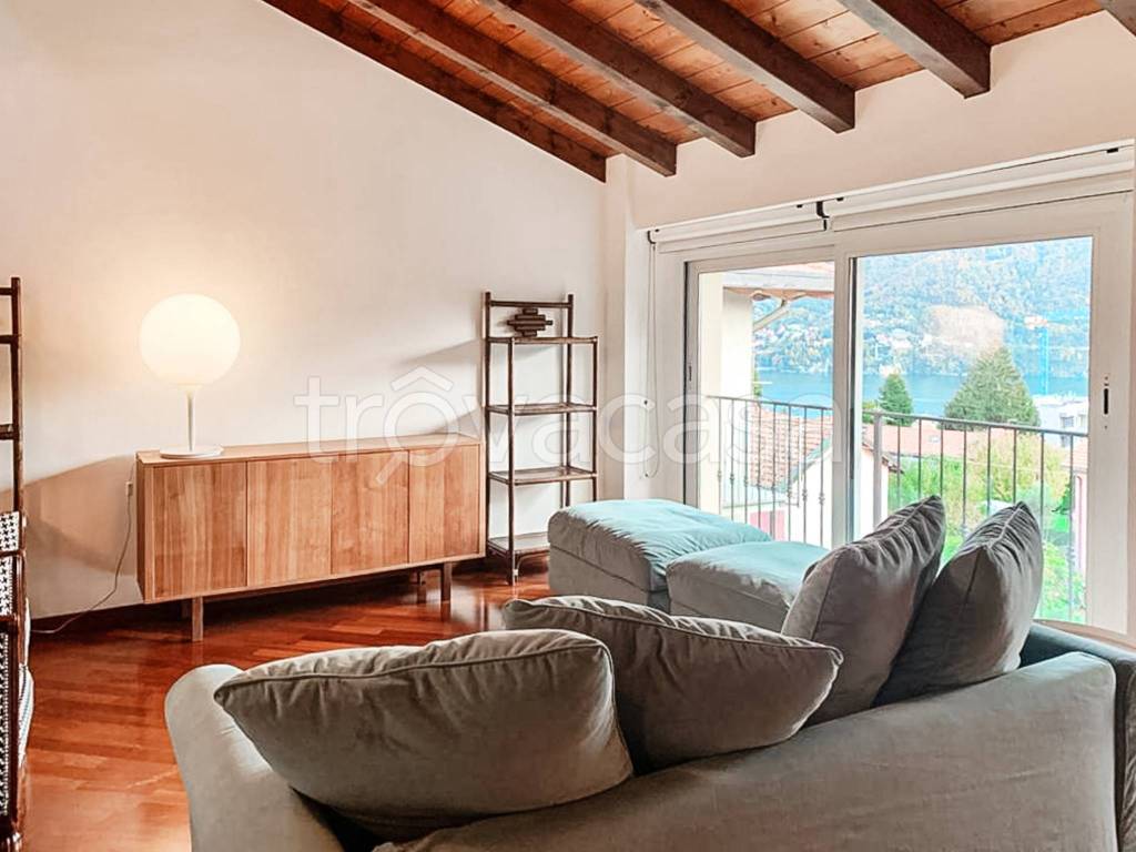 appartamento in vendita a Cernobbio