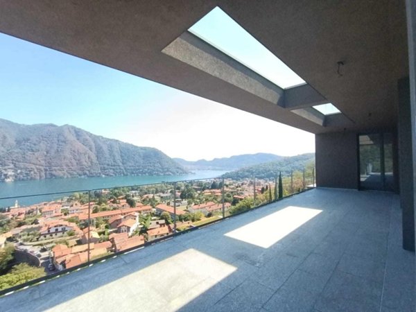 casa indipendente in vendita a Cernobbio