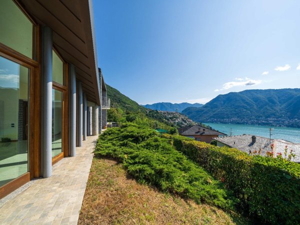 casa indipendente in vendita a Cernobbio