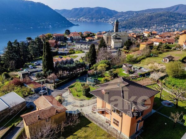 casa indipendente in vendita a Cernobbio