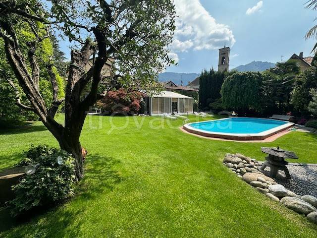 casa indipendente in vendita a Cernobbio