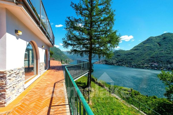 casa indipendente in vendita a Cernobbio
