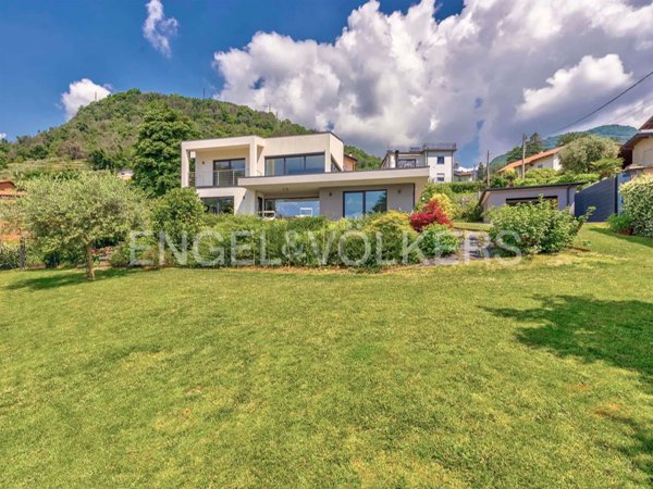 casa indipendente in vendita a Cernobbio
