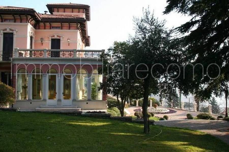 casa indipendente in vendita a Cernobbio