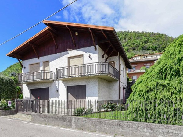 casa indipendente in vendita a Cernobbio