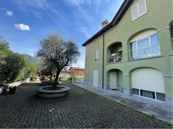 appartamento in vendita a Cernobbio in zona Rovenna
