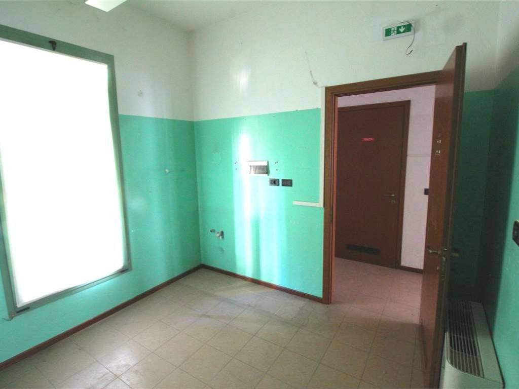 negozio in vendita a Cernobbio