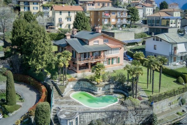 casa indipendente in vendita a Cernobbio