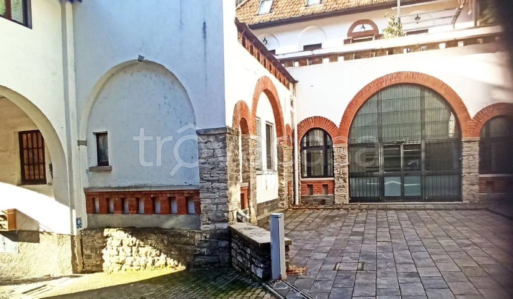 casa indipendente in vendita a Cernobbio