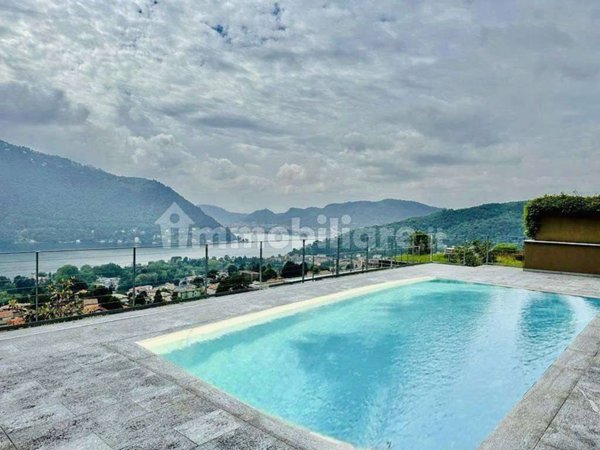 casa indipendente in vendita a Cernobbio