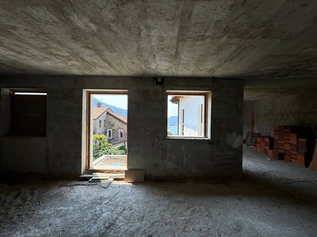 appartamento in vendita a Cernobbio in zona Rovenna