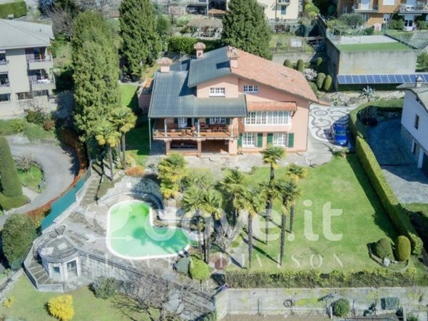 casa indipendente in vendita a Cernobbio