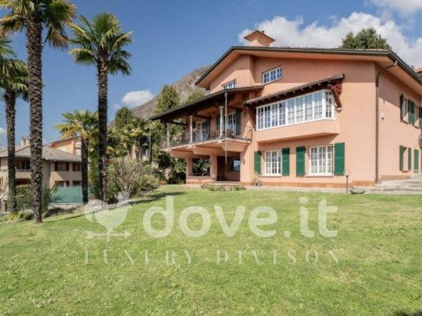 casa indipendente in vendita a Cernobbio in zona Mornello