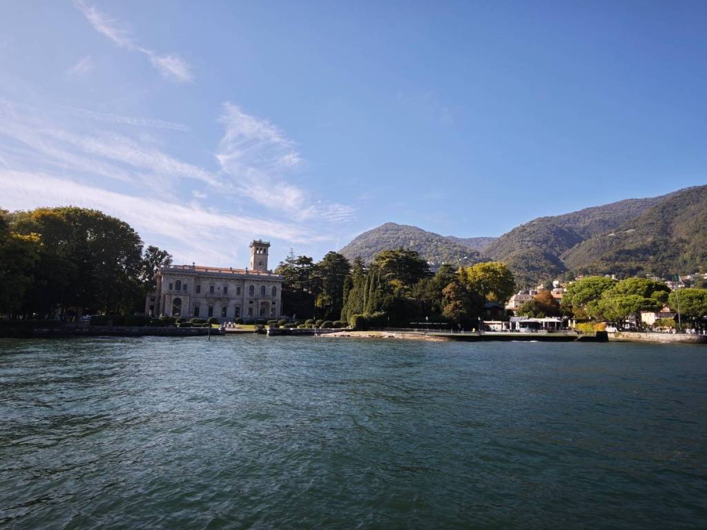 casa indipendente in vendita a Cernobbio