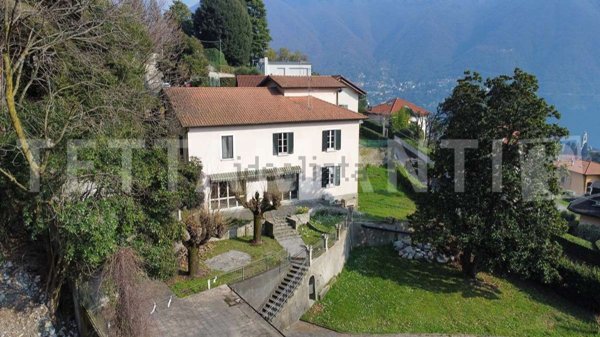 casa indipendente in vendita a Cernobbio