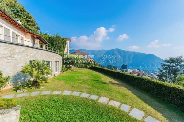 casa indipendente in vendita a Cernobbio