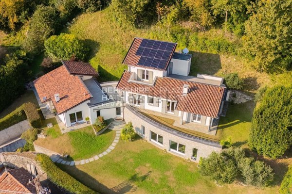 casa indipendente in vendita a Cernobbio