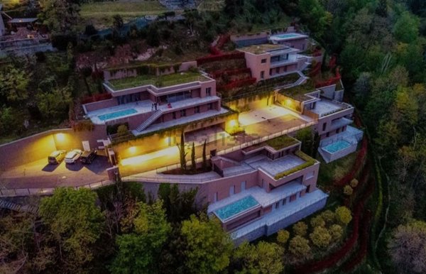 casa indipendente in vendita a Cernobbio