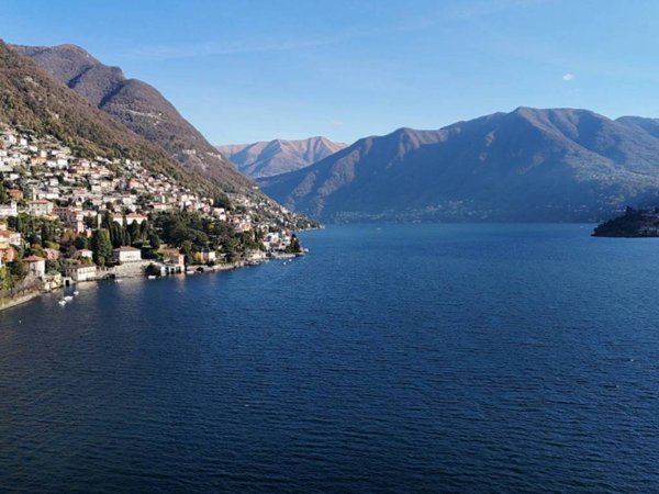 casa indipendente in vendita a Cernobbio