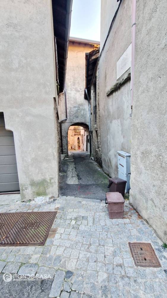 appartamento in vendita a Cernobbio in zona Rovenna