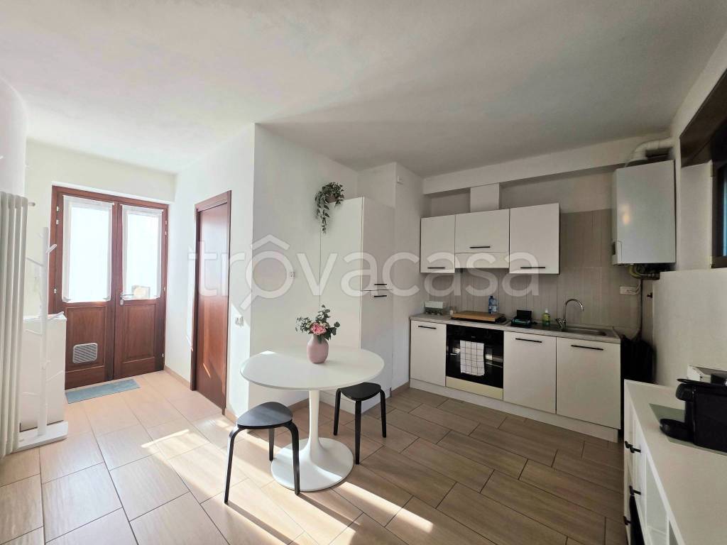 appartamento in vendita a Cernobbio in zona Rovenna