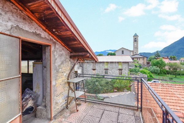 appartamento in vendita a Cernobbio in zona Rovenna