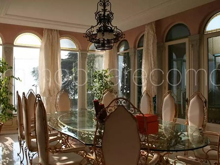 casa indipendente in vendita a Cernobbio