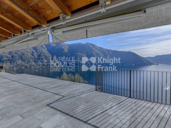 casa indipendente in vendita a Cernobbio