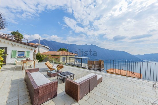 casa indipendente in vendita a Cernobbio