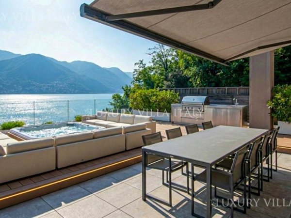 appartamento in vendita a Cernobbio