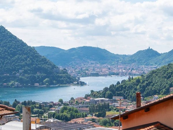 casa indipendente in vendita a Cernobbio