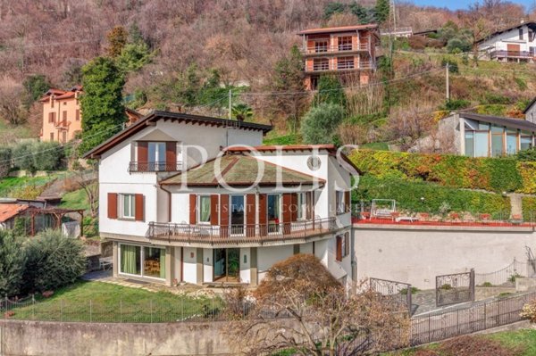 casa indipendente in vendita a Cernobbio in zona Gentrino