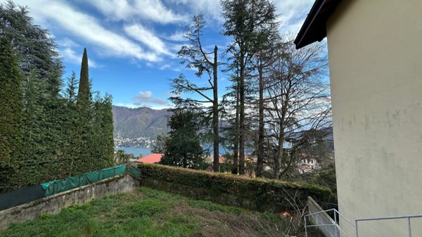 casa indipendente in vendita a Cernobbio