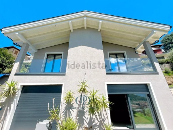 casa indipendente in vendita a Cernobbio